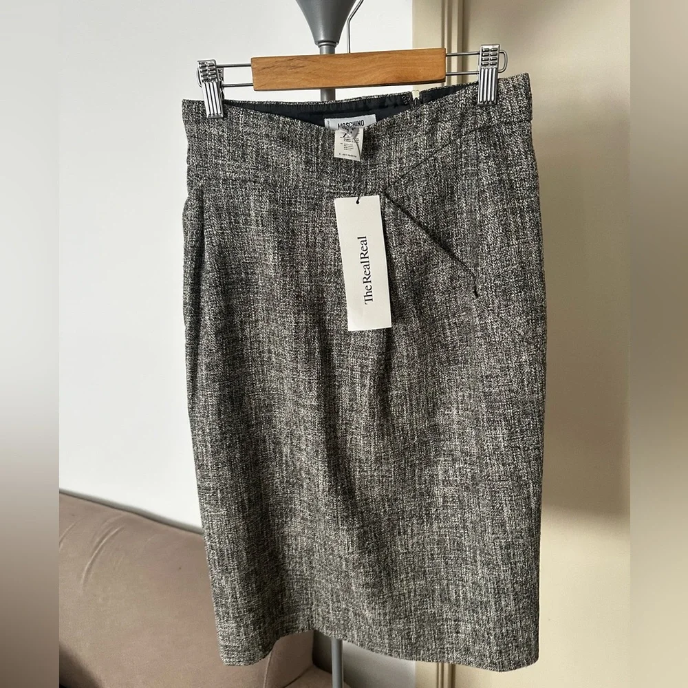 Moschino Grey Tweed Pattern Knee-Length Skirt (Size 4) - Picture 1 of 5